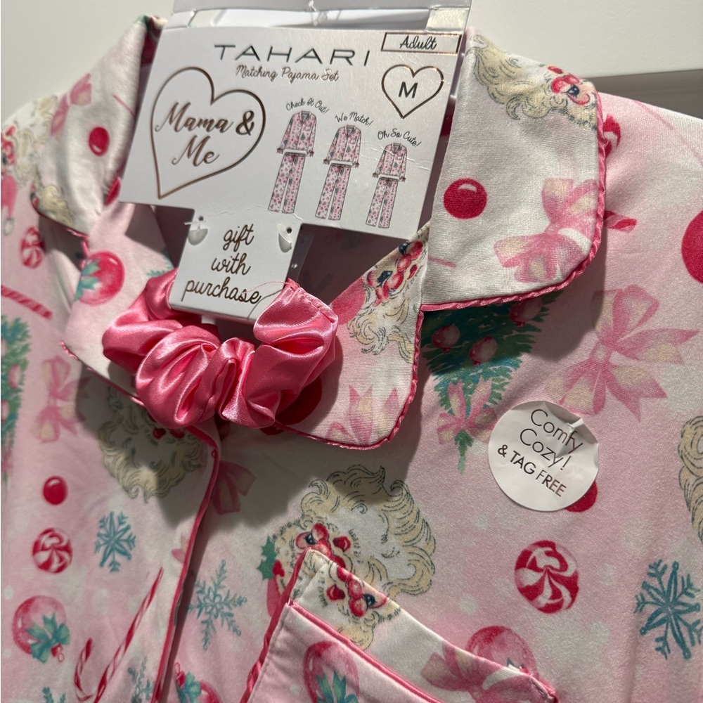 Tahari Mama and Me Matching Christmas Pajamas- Adult medium